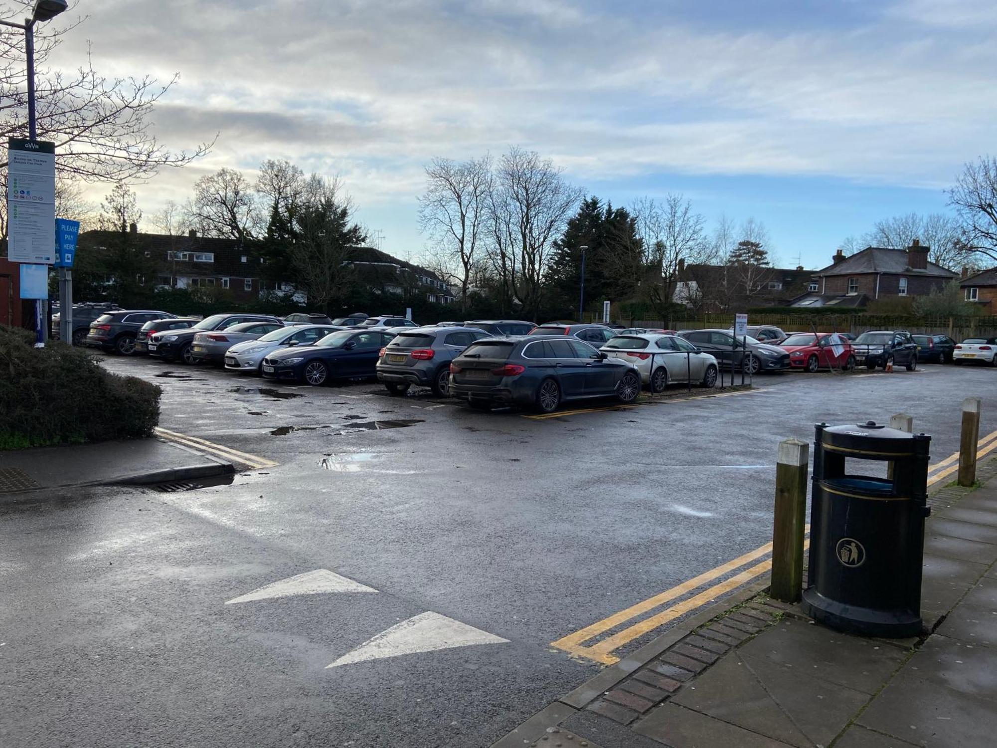 Deluxe Three Bed Bnb In Henley-On-Thames Near Station River & Town Centre Εξωτερικό φωτογραφία